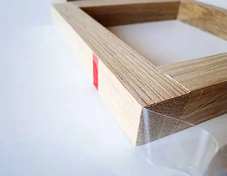 W&uuml;tfel-Lampe aus Holz