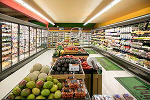 Beleuchtung der Gäng im Supermarkt Beleuchtung der Gäng im Supermarkt